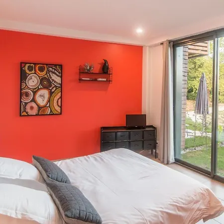 Plein Soleil Avec Jacuzzi Privatif Et Parking Prive Daire Sarlat-la-Canéda