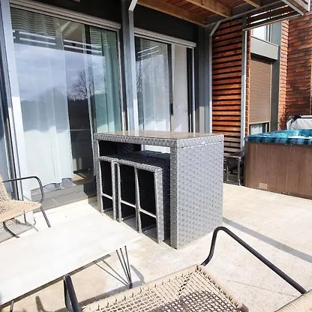 Plein Soleil Avec Jacuzzi Privatif Et Parking Prive *
