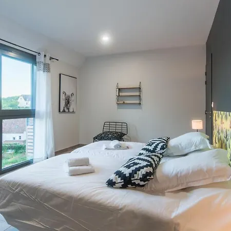 Plein Soleil Avec Jacuzzi Privatif Et Parking Prive Sarlat-la-Caneda