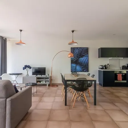 Apartmán Plein Soleil Avec Jacuzzi Privatif Et Parking Prive