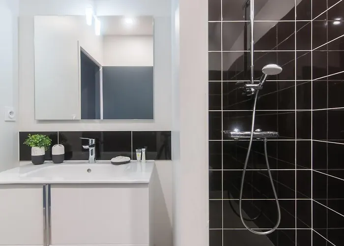 Plein Soleil Avec Jacuzzi Privatif Et Parking Prive Apartment *