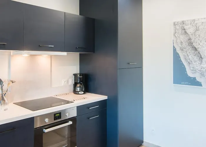 Plein Soleil Avec Jacuzzi Privatif Et Parking Prive Apartment Sarlat-la-Caneda
