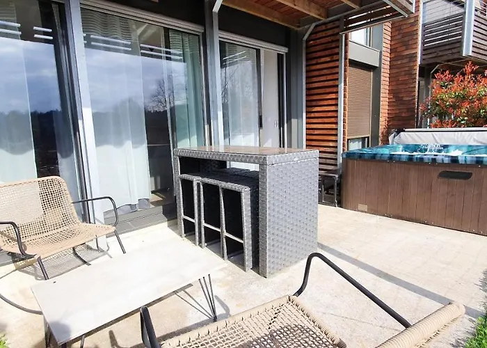 Plein Soleil Avec Jacuzzi Privatif Et Parking Prive *