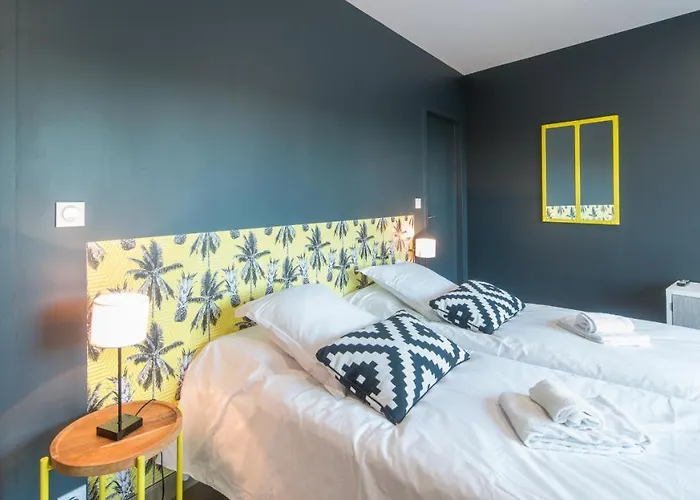 Plein Soleil Avec Jacuzzi Privatif Et Parking Prive Sarlat-la-Caneda